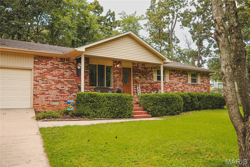 2nd image of 2632 Fox Dr, Poplar Bluff, MO 63901 | MLS# MIS26051567