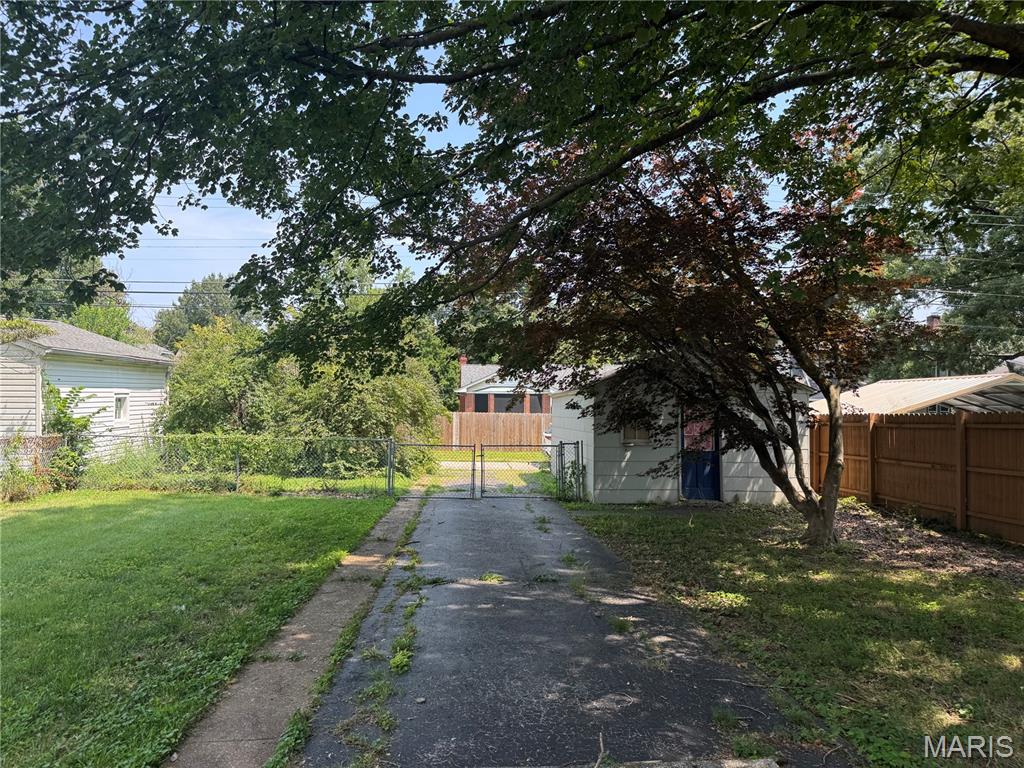 25th image of 407 Portland Ave, Belleville, IL 62220 | MLS# MIS26051577