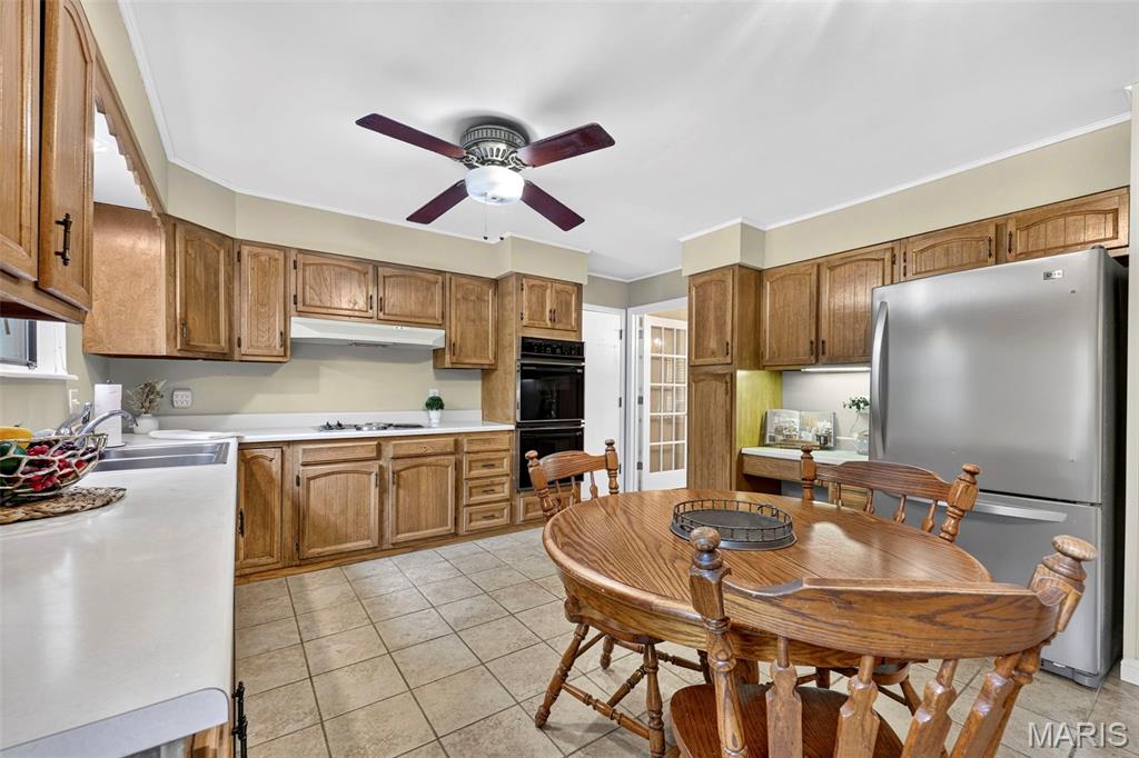 4th image of 3439 Frontier Dr, Saint Charles, MO 63303 | MLS# MIS26051618