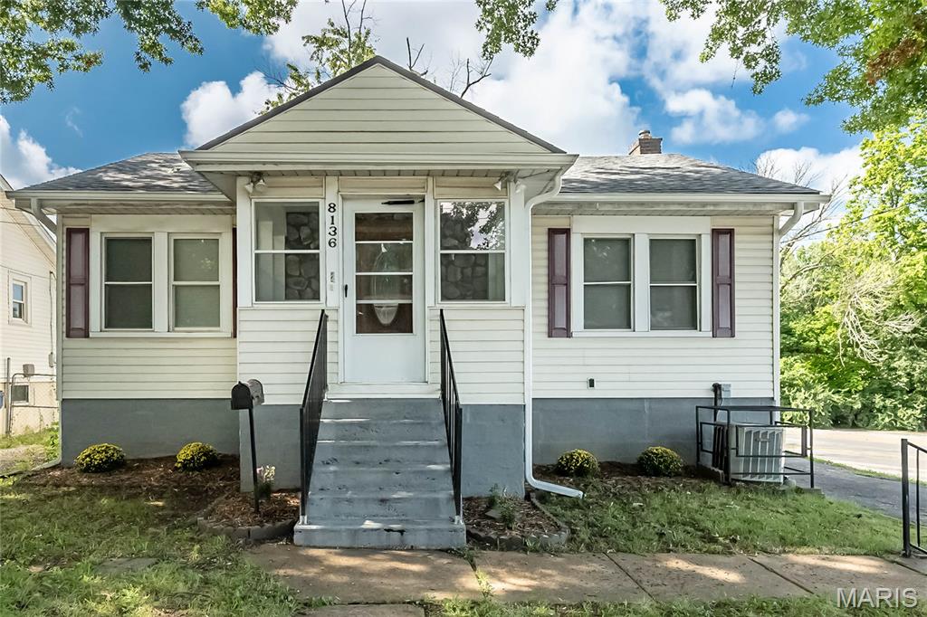 1st image of 8136 Ellerton Ave, Saint Louis, MO 63114 | MLS# MIS26051633