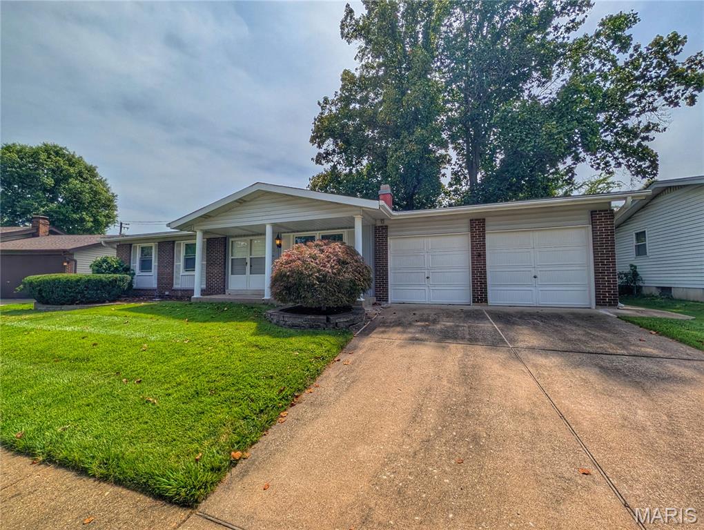 2nd image of 5 Windsong Ct, Florissant, MO 63031 | MLS# MIS26051634