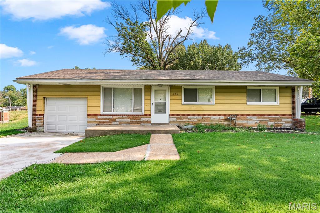 1st image of 944 Lebon Dr, Saint Louis, MO 63137 | MLS# MIS26051656