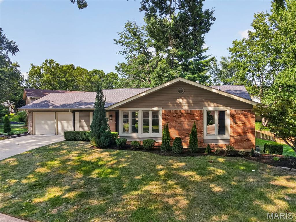1st image of 15261 Kempwood Dr, Chesterfield, MO 63017 | MLS# MIS26051663