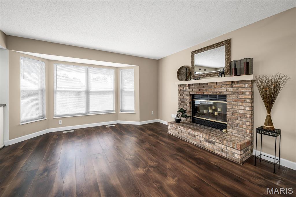Photo 3 of Single family home for sale at 120 Bromley Ct, O Fallon, MO 63368 | MLS# MIS26051675 | Listing updated on 2026-09-02