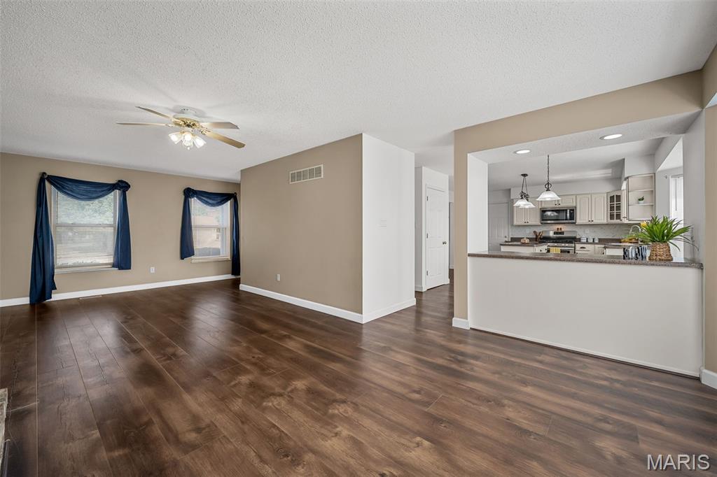 Photo 4 of Single family home for sale at 120 Bromley Ct, O Fallon, MO 63368 | MLS# MIS26051675 | Listing updated on 2026-09-02