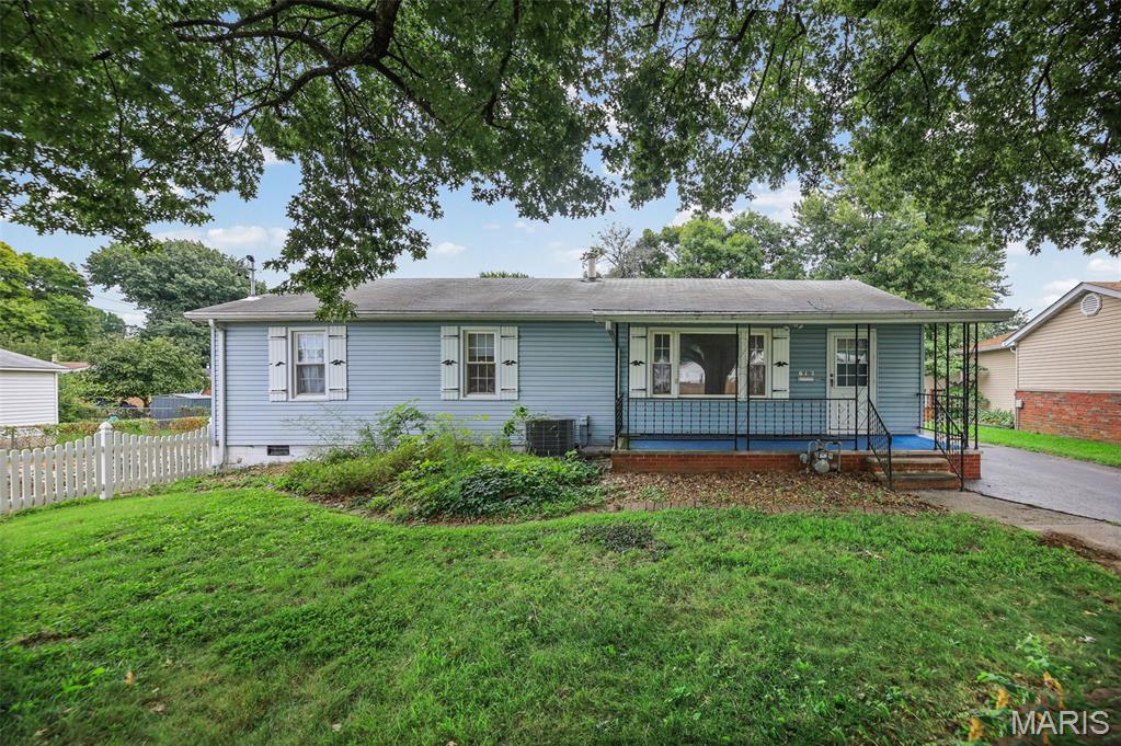 2nd image of 612 6th St, East Alton, IL 62024 | MLS# MIS26051689