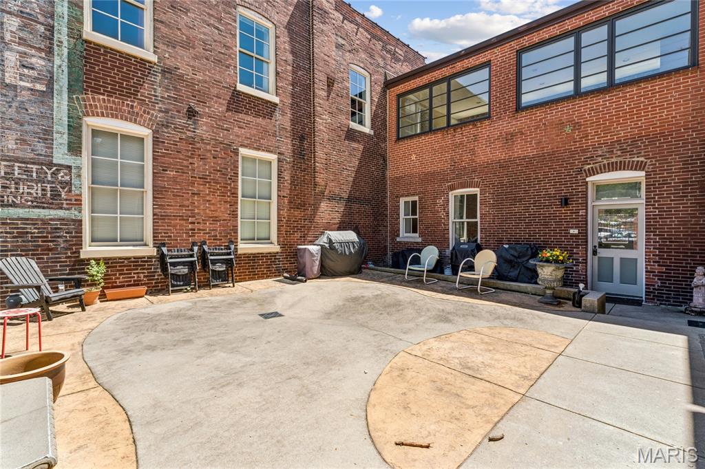 43rd image of 2900 Indiana Ave #3, Saint Louis, MO 63118 | MLS# MIS26051704