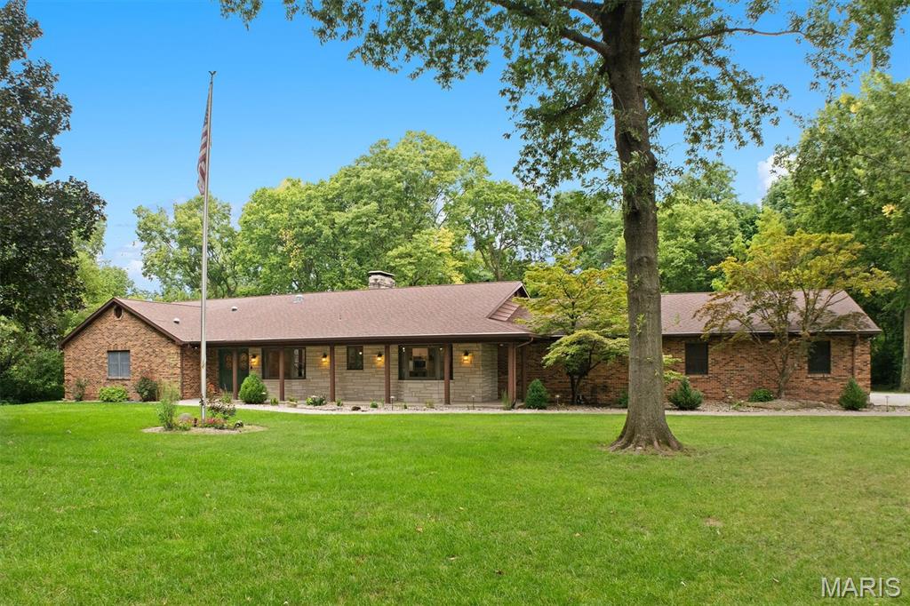 3rd image of 43 Sugar Ln, Collinsville, IL 62234 | MLS# MIS26051710