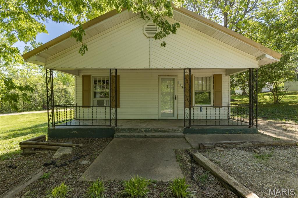2nd image of 105 S Shaw St, Park Hills, MO 63601 | MLS# MIS26051729