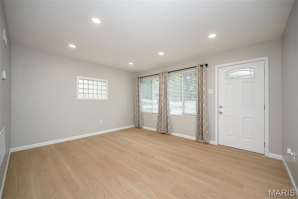 2nd image of 7706 Genesta St, Saint Louis, MO 63123 | MLS# MIS26051732