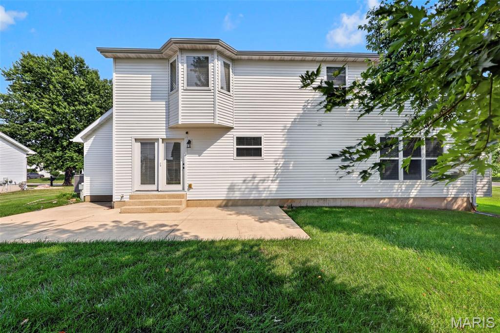 49th image of 305 Highgrove Pl Dr, O Fallon, MO 63366 | MLS# MIS26051765