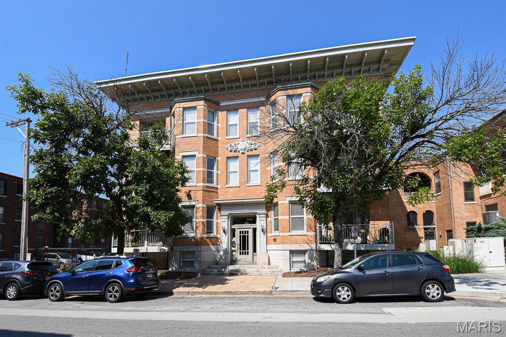1st image of 627 Clara Ave #104, Saint Louis, MO 63112 | MLS# MIS26051840
