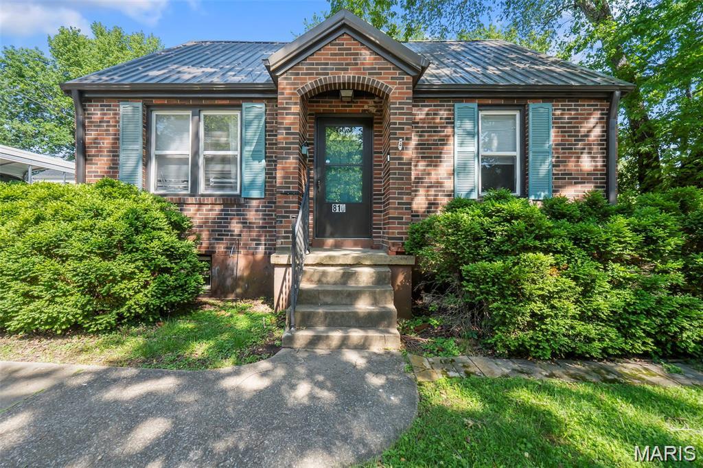 1st image of 810 N Missouri St, Cape Girardeau, MO 63701 | MLS# MIS26051859