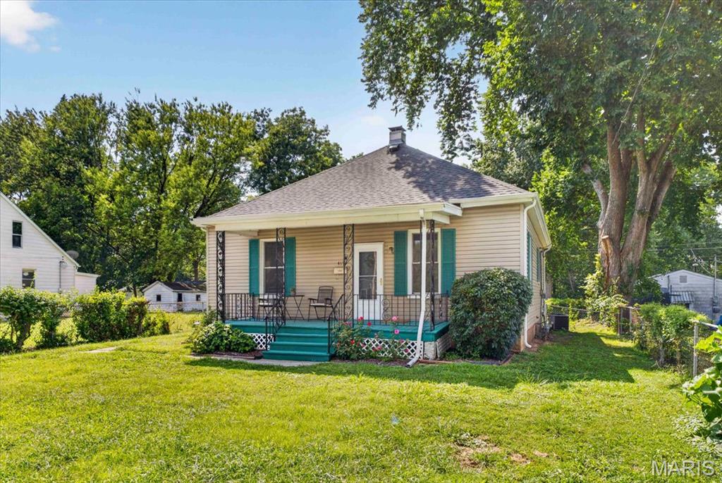 3rd image of 419 N Cedar St, O Fallon, IL 62269 | MLS# MIS26051863