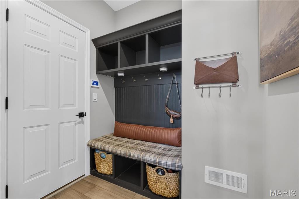 5th image of 401 Burnley Dr, O Fallon, MO 63368 | MLS# MIS26051885