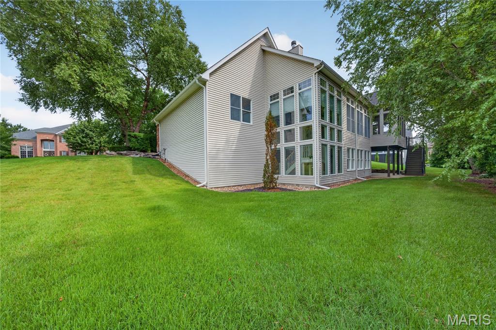 2nd image of 1008 Hawks Landing Dr, Lake Saint Louis, MO 63367 | MLS# MIS26051933