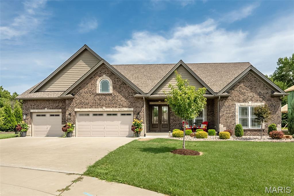 1st image of 904 Bellevaux Pl, Saint Charles, MO 63301 | MLS# MIS26051940