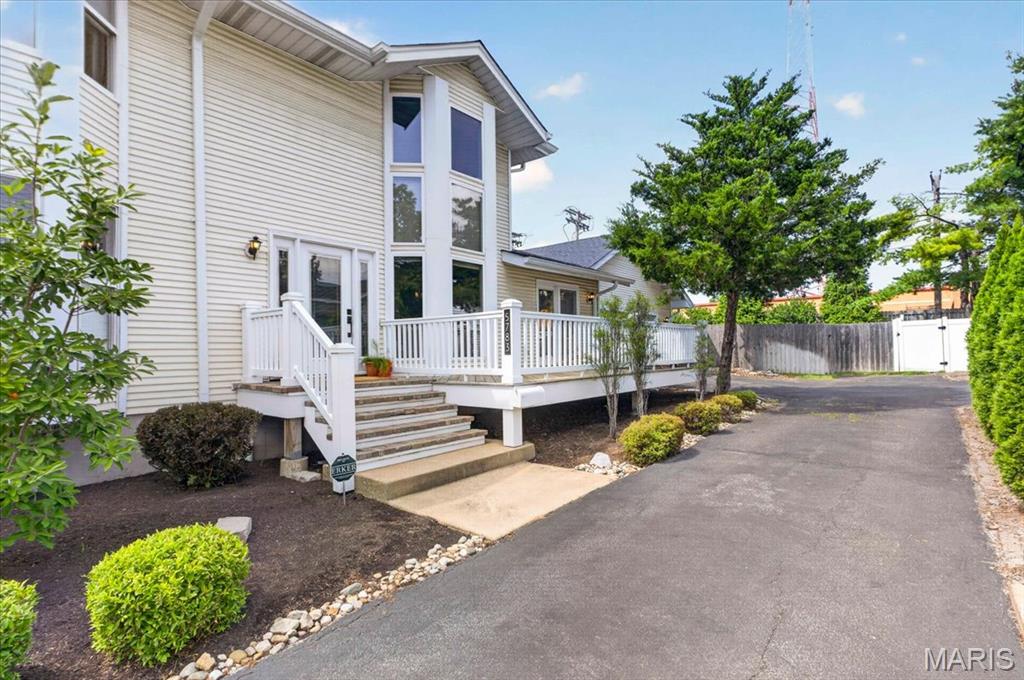 2nd image of 5783 Westminster Pl, Saint Louis, MO 63112 | MLS# MIS26051986