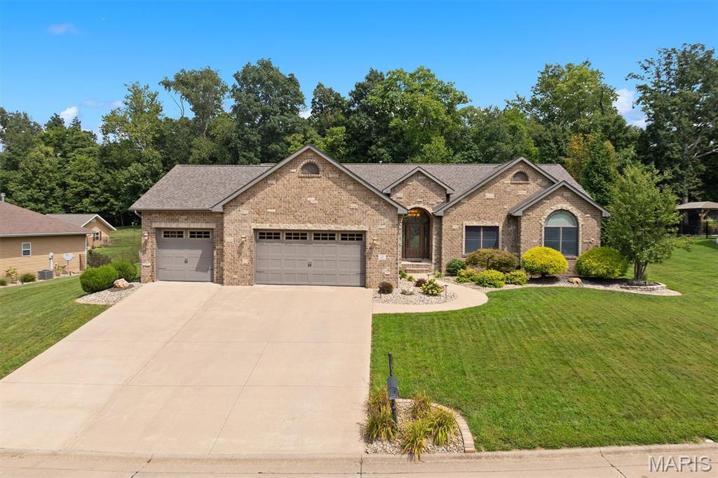 1st image of 55 Liberty Ln, Highland, IL 62249 | MLS# MIS26052006