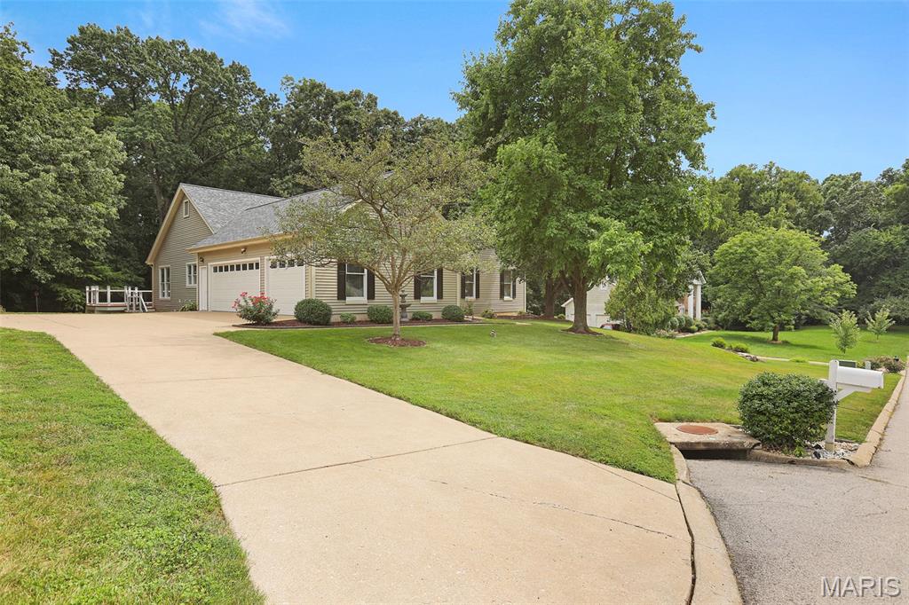 1st image of 1154 S Charlemagne Dr, Lake Saint Louis, MO 63367 | MLS# MIS26052057
