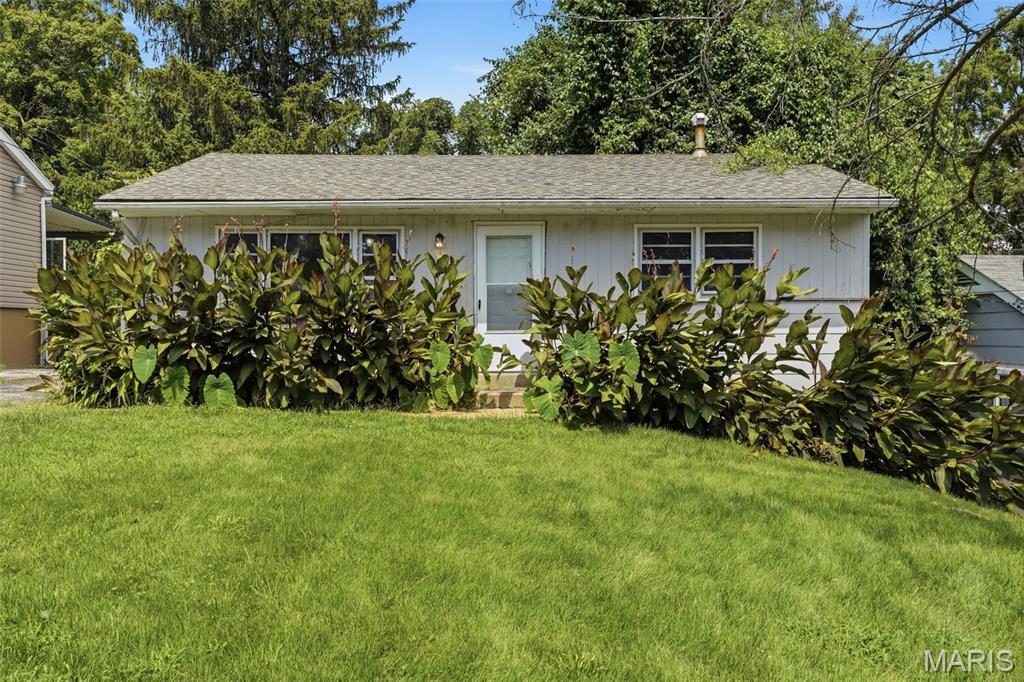 1st image of 7415 Castro Dr, Saint Louis, MO 63135 | MLS# MIS26052072