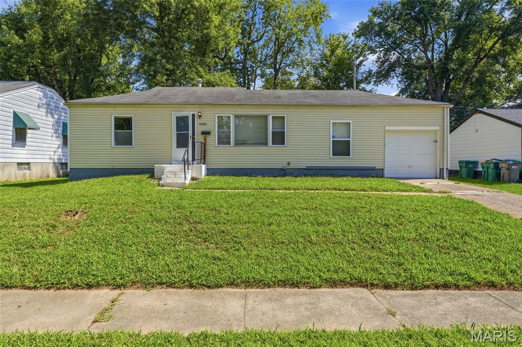 1st image of 10154 Coburg Lands Dr, Saint Louis, MO 63137 | MLS# MIS26052097