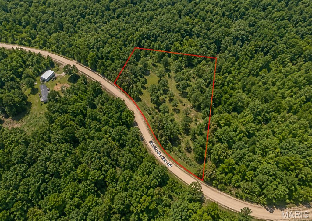 2nd image of 32795 Sagrada Beach Rd, Lincoln, MO 65338 | MLS# MIS26052105