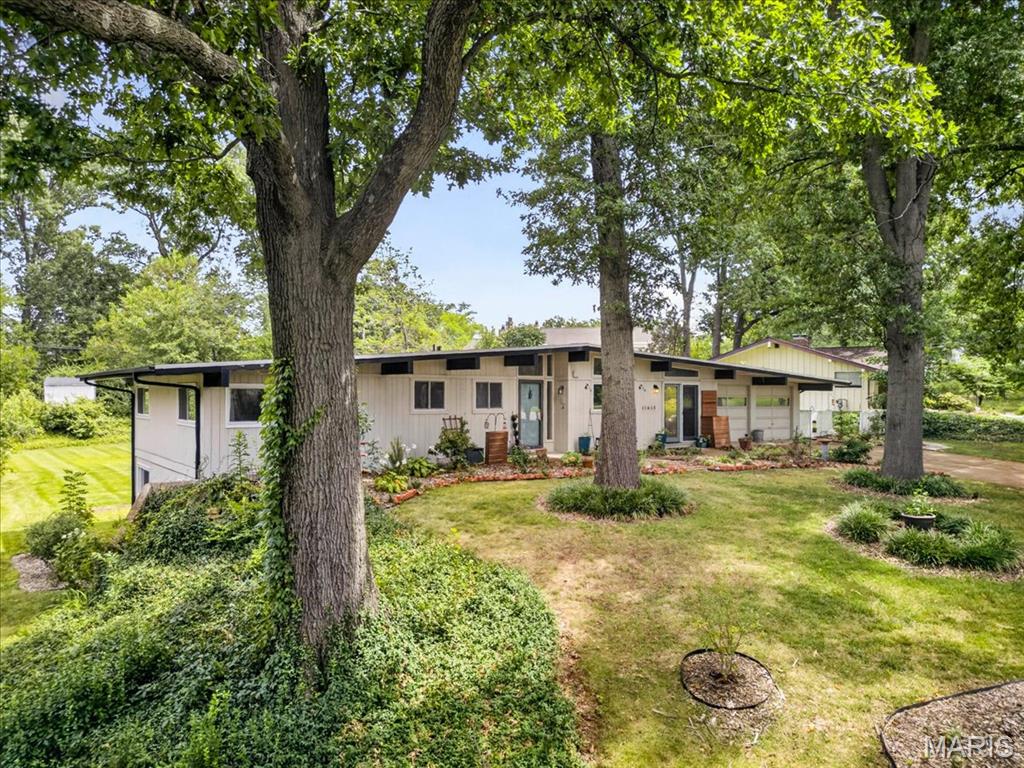 4th image of 11615 Serama Dr, Saint Louis, MO 63131 | MLS# MIS26052112