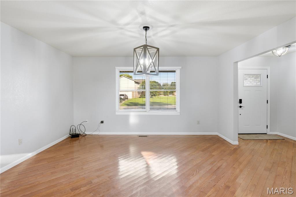 5th image of 1004 Bradington Ct, Columbia, IL 62236 | MLS# MIS26052123
