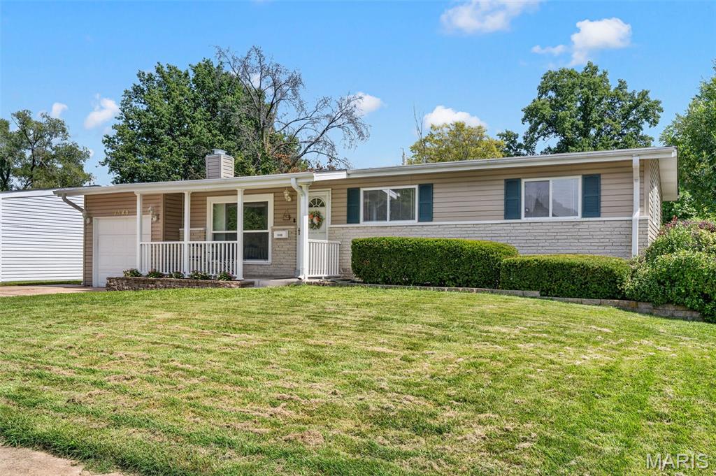 2nd image of 1540 Starling Dr, Florissant, MO 63031 | MLS# MIS26052127