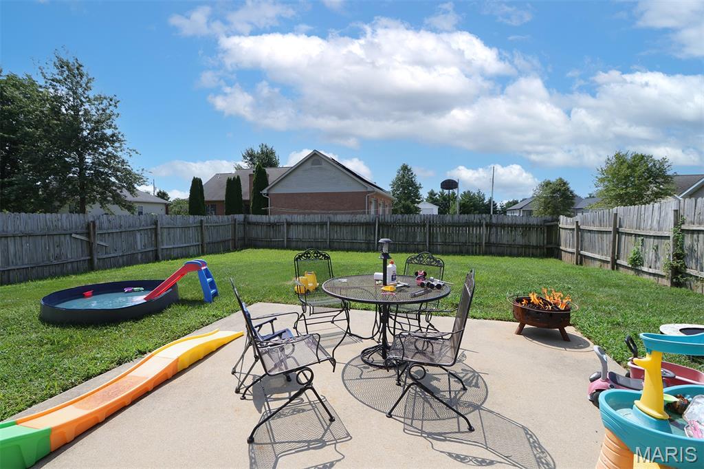 36th image of 672 W 1st St W, Aviston, IL 62216 | MLS# MIS26052148