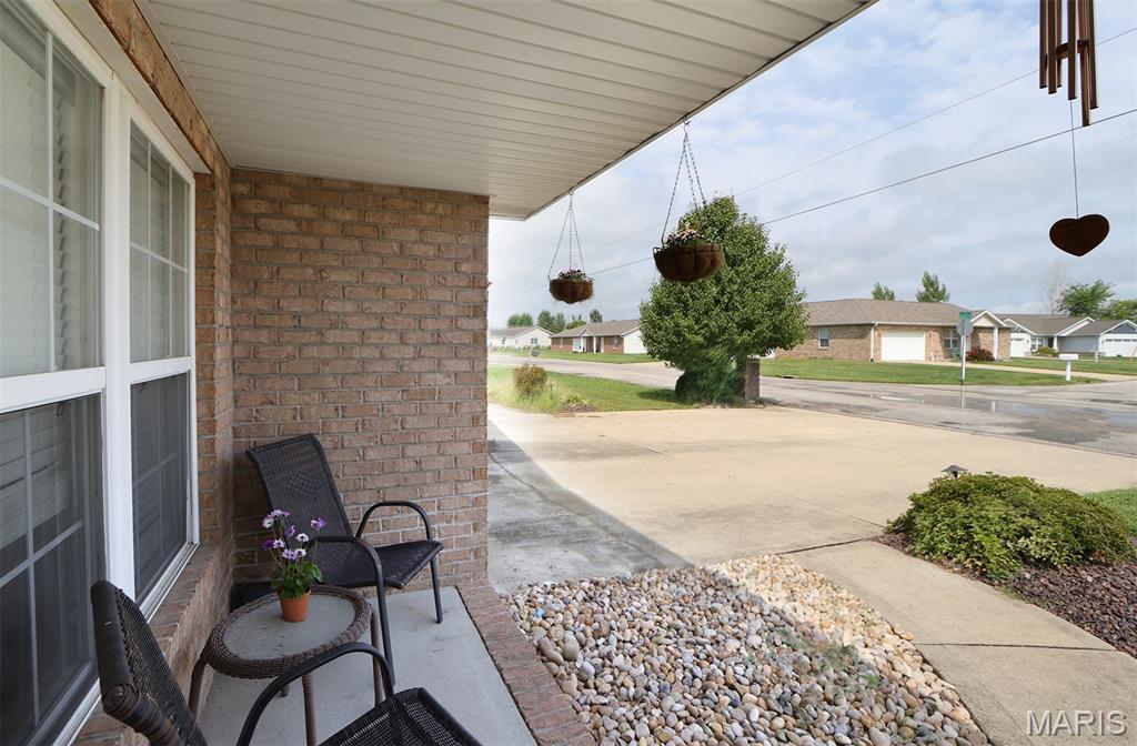 3rd image of 672 W 1St St W, Aviston, IL 62216 | MLS# MIS26052148