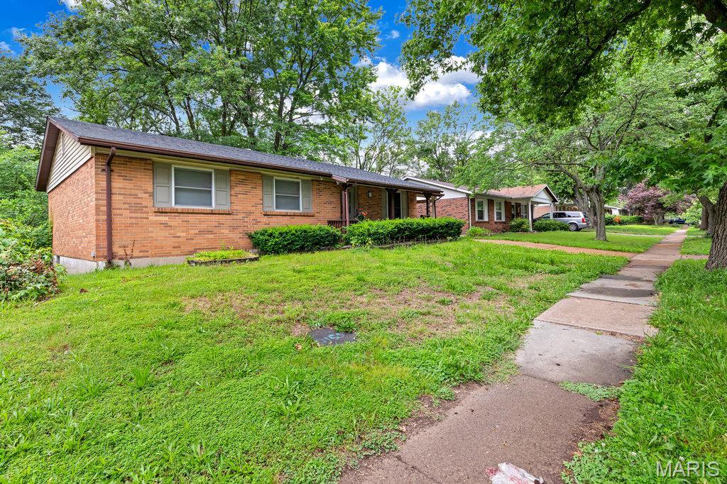 24th image of 2044 Kingsford Dr, Florissant, MO 63031 | MLS# MIS26052210