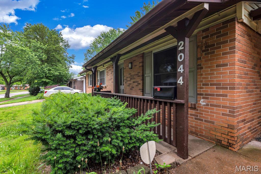 2nd image of 2044 Kingsford Dr, Florissant, MO 63031 | MLS# MIS26052210