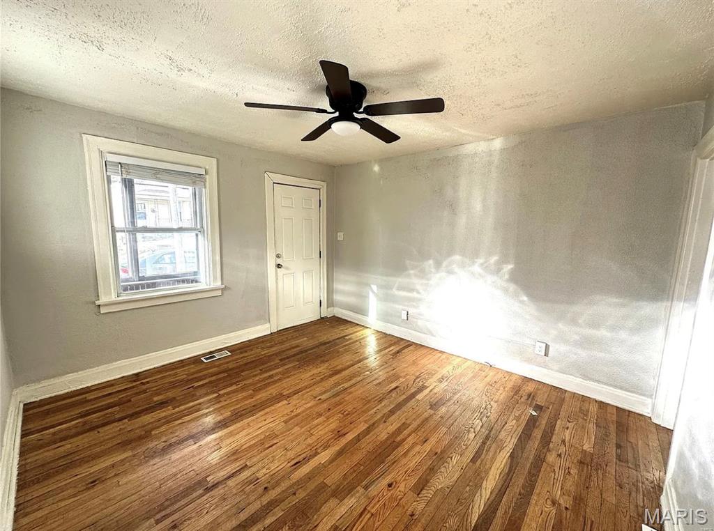 2nd image of 8356 College Ave, Saint Louis, MO 63136 | MLS# MIS26052229
