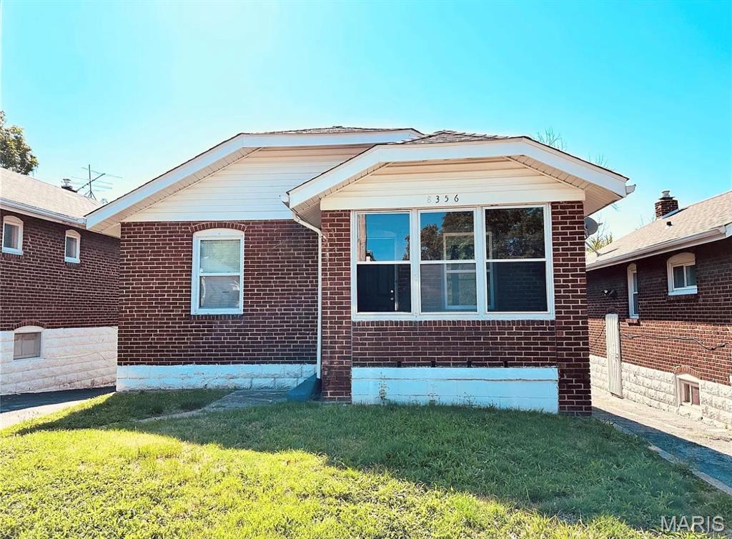1st image of 8356 College Ave, Saint Louis, MO 63136 | MLS# MIS26052229