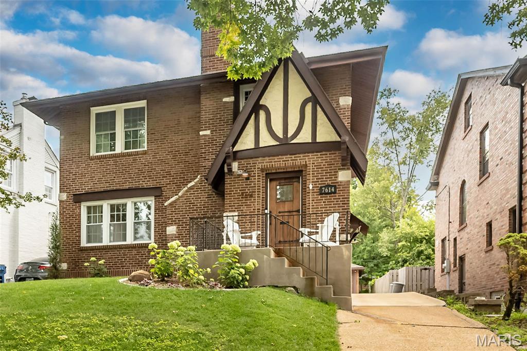 2nd image of 7614 Carswold, Saint Louis, MO 63105 | MLS# MIS26052235