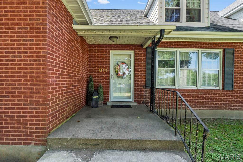 2nd image of 811 E Rodney Dr, Cape Girardeau, MO 63701 | MLS# MIS26052254