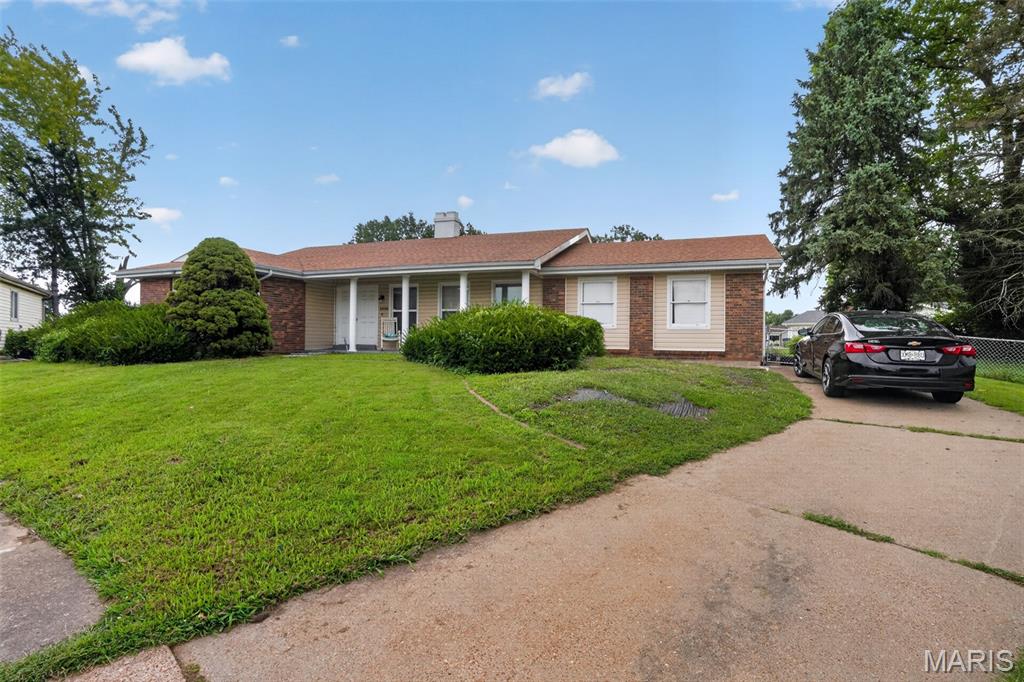 1st image of 5998 Sir Edward Ct, Florissant, MO 63033 | MLS# MIS26052257