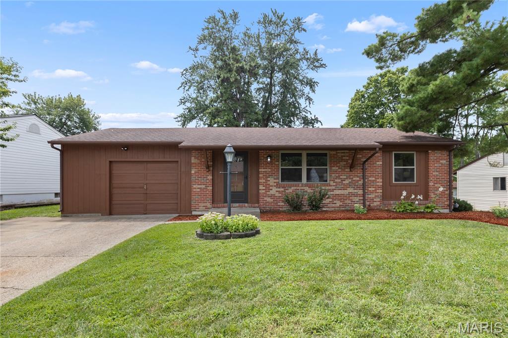 1st image of 3239 Greenwich Ln, Saint Charles, MO 63301 | MLS# MIS26052264