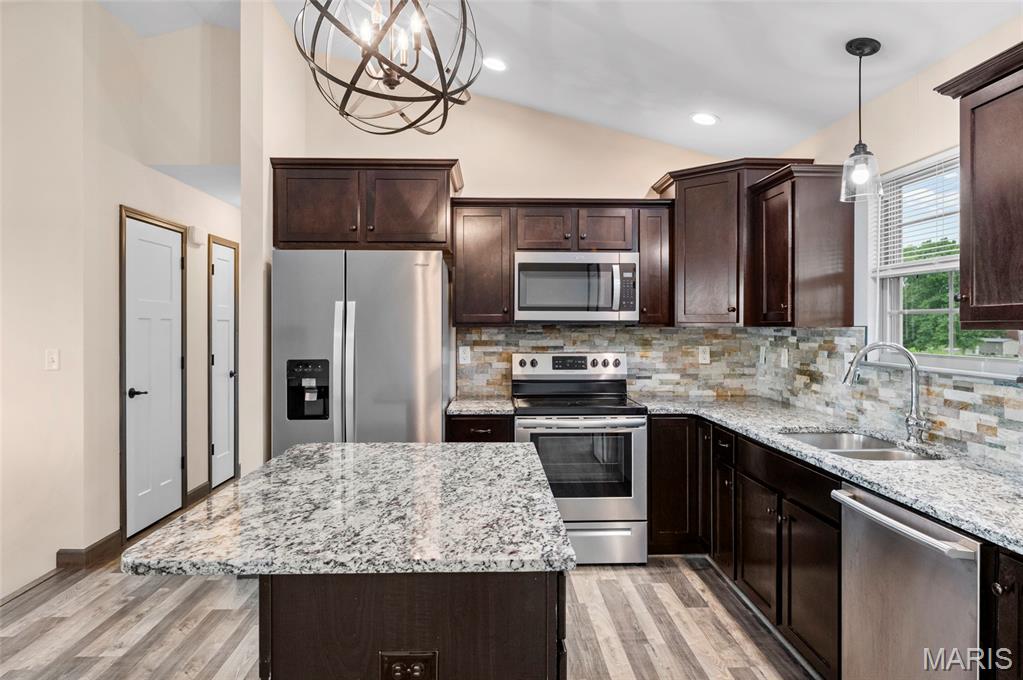 5th image of 300 Olyvia Dr, Saint Jacob, IL 62281 | MLS# MIS26052341
