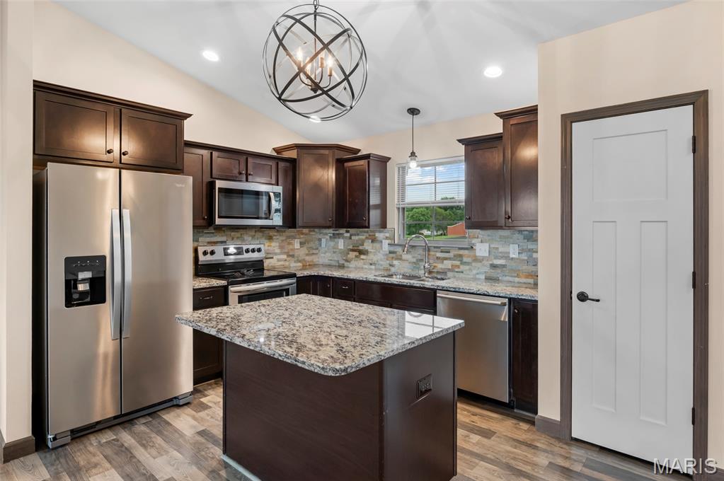 4th image of 300 Olyvia Dr, Saint Jacob, IL 62281 | MLS# MIS26052341