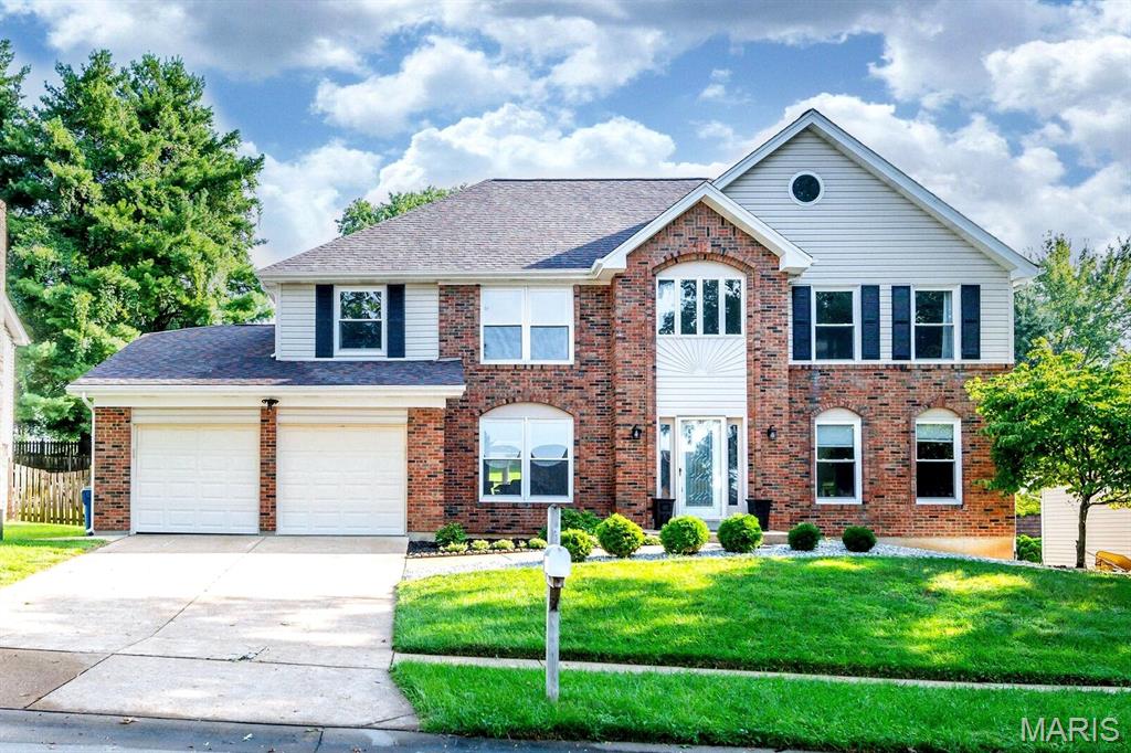 1st image of 14455 White Pine Ridge Ln, Chesterfield, MO 63017 | MLS# MIS26052354