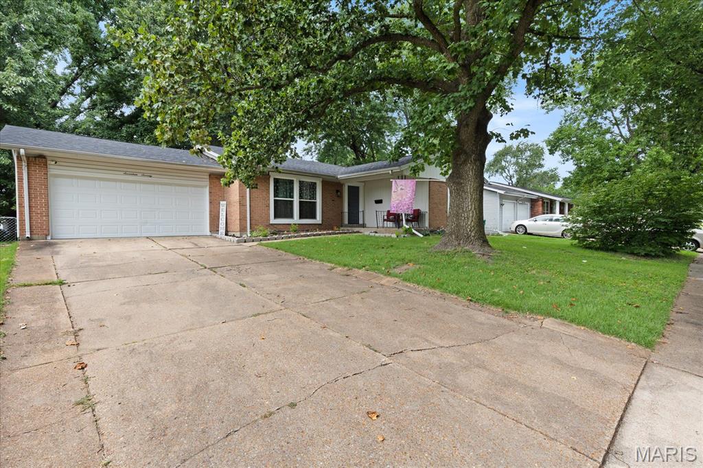1st image of 1770 Keeven Ln, Florissant, MO 63031 | MLS# MIS26052382