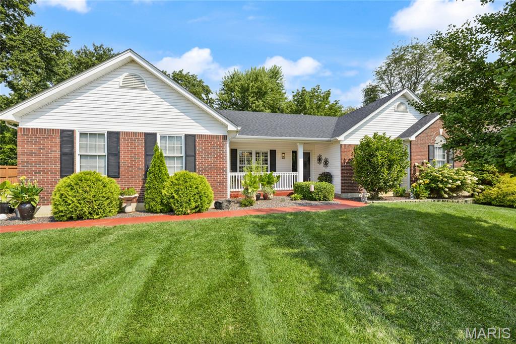 2nd image of 38 Fawn Valley Cir, Saint Peters, MO 63376 | MLS# MIS26052394