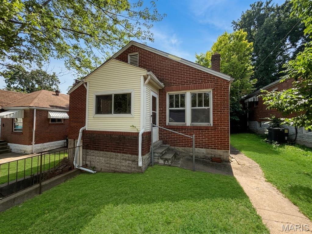 1st image of 2618 Avie Dr, Saint Louis, MO 63136 | MLS# MIS26052395