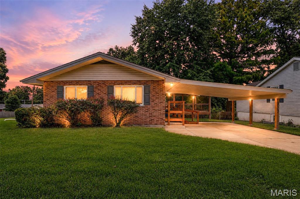 1st image of 1003 Saint Denis St, Florissant, MO 63031 | MLS# MIS26052400