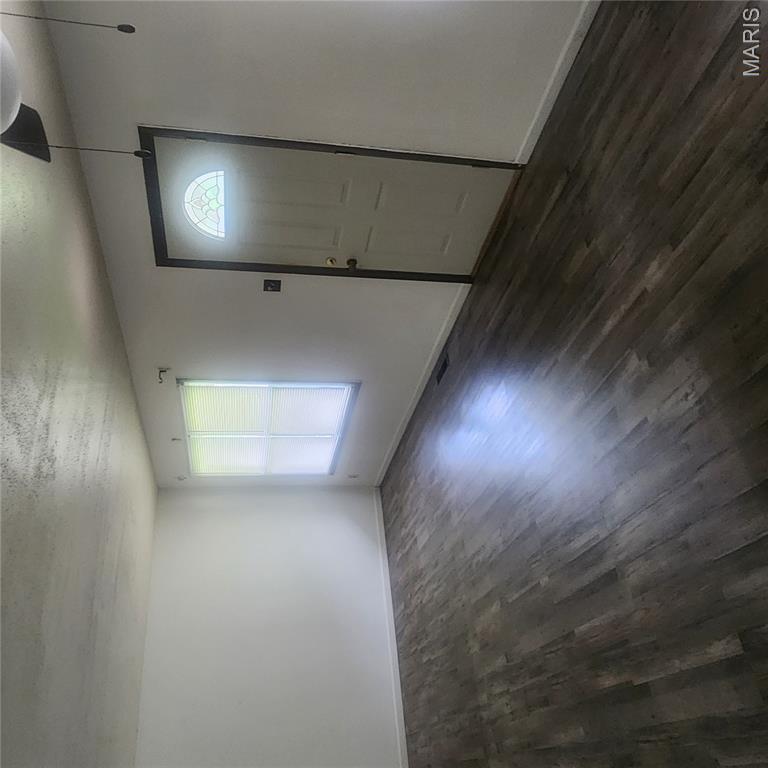 2nd image of 10448 Quaker Dr, Saint Louis, MO 63136 | MLS# MIS26052409