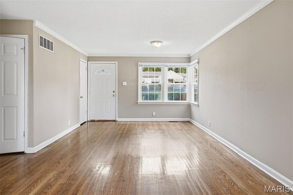 2nd image of 1134 Roxton Dr, Saint Louis, MO 63137 | MLS# MIS26052412