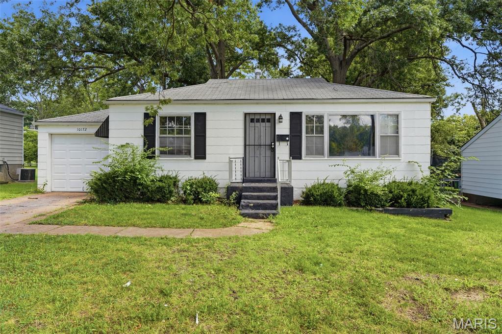1st image of 10172 Cabot Dr, St Louis, MO 63137 | MLS# MIS26052418
